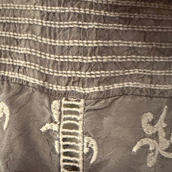 Embroidered Gray Women's Top - Picture 8 of 9
